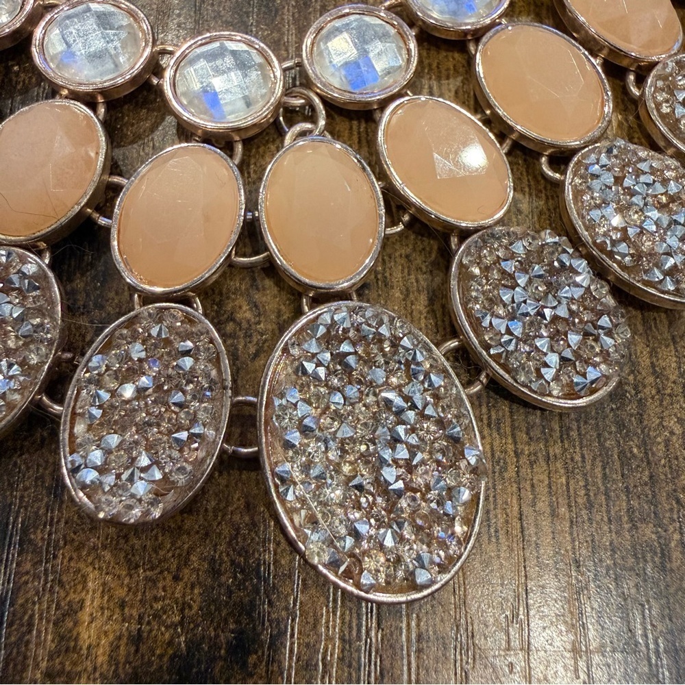 Rose Gold Tone Peach Crystal Chunky Y2K Statement Necklace! - Picture 4 of 6